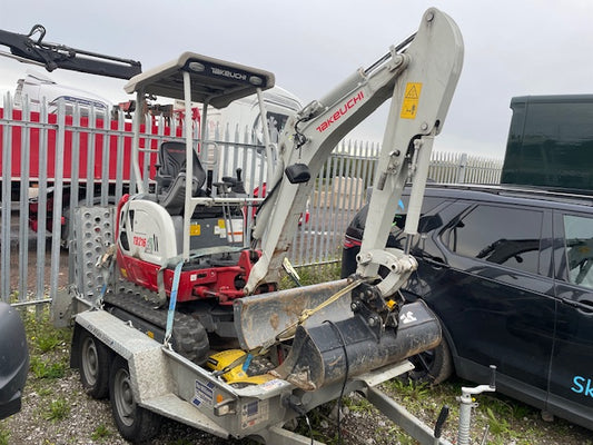 Takeuchi TB216 Excavator, Ifor Williams GH94BT Plant Trailer and FRD FX25 3T Breaker