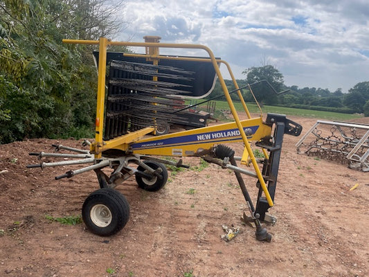 2021 New Holland Pro Rotor 420 Rake