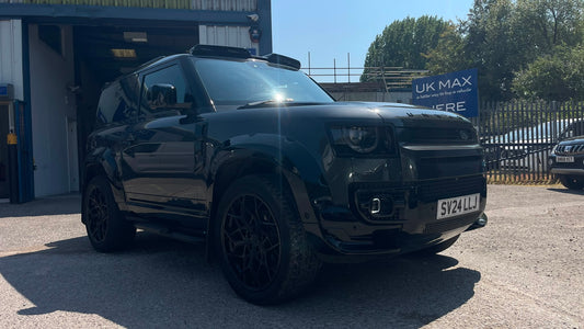URBAN EDITION - LAND ROVER URBAN 90 DIESEL 3.0 D250 Hard Top SE Auto - SV24 LLJ